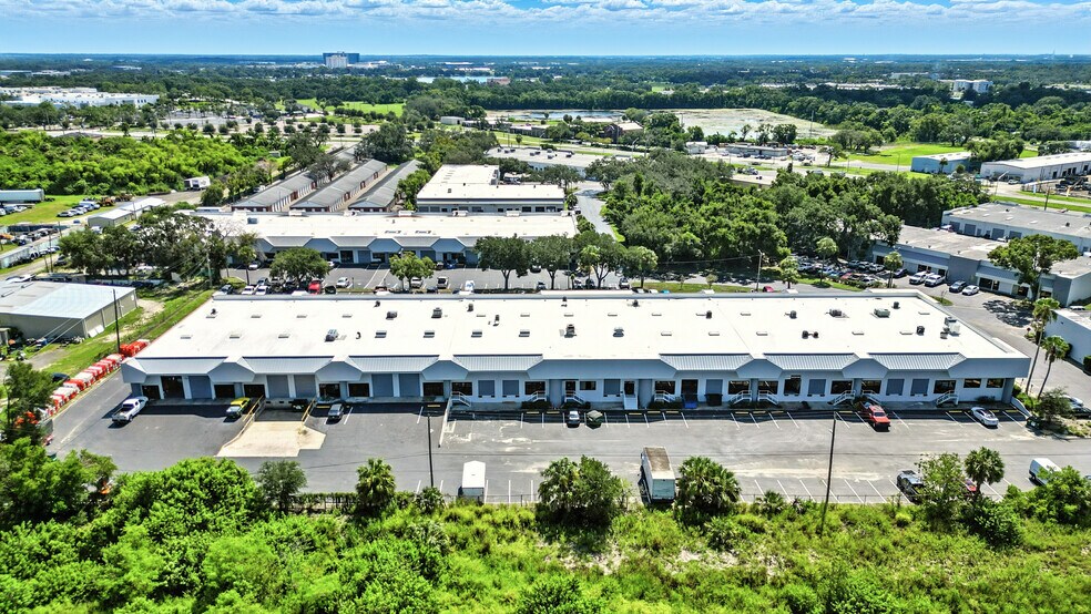 More Photos Of 5402-5468 N 56th Commerce Park Blvd, Tampa Warehouse For Lease