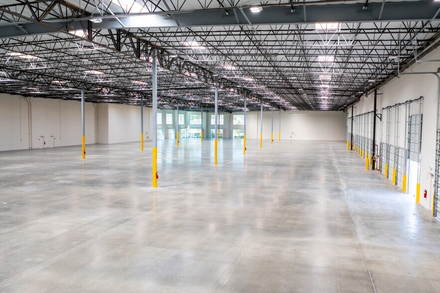 More Photos Of 1515 Rancho Conejo Blvd, Thousand Oaks Warehouse For Sale