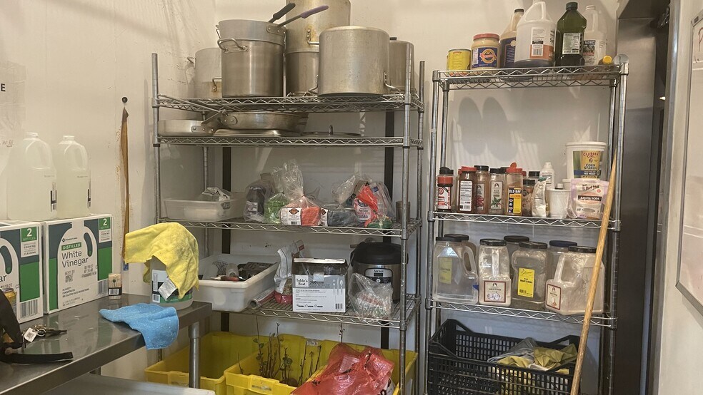 More Photos Of 546 W Compton Blvd, Compton Restaurant For Sale