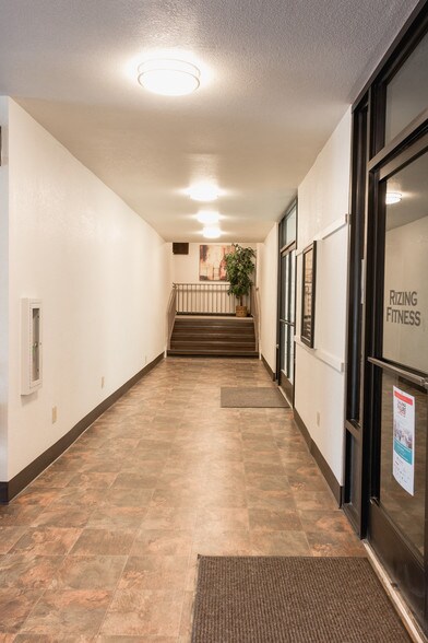 More Photos Of 220 S Church St, Lodi Freestanding For Lease