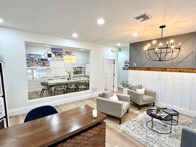 Primary Photo Of 6212-6226 Trail Blvd, Naples Storefront Retail Office For Lease