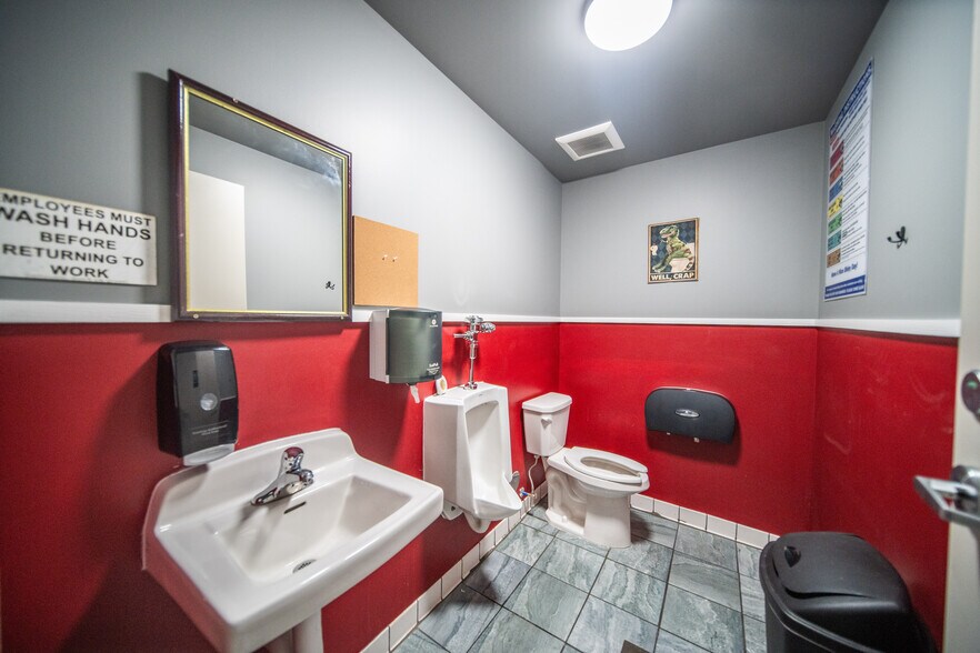 More Photos Of 202 2nd Ave SW, Kasson General Retail For Sale