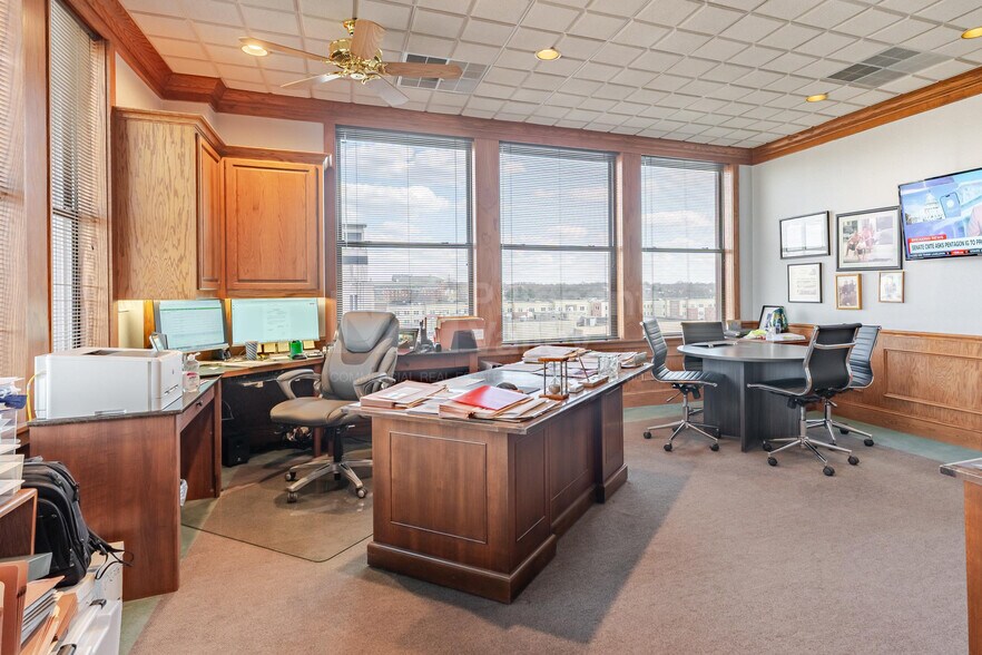 More Photos Of 12 E Exchange St, Akron Office For Sale