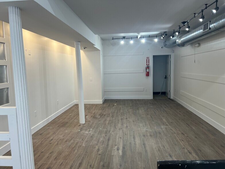 More Photos Of 2206 South St, Philadelphia Storefront Retail Residential For Lease