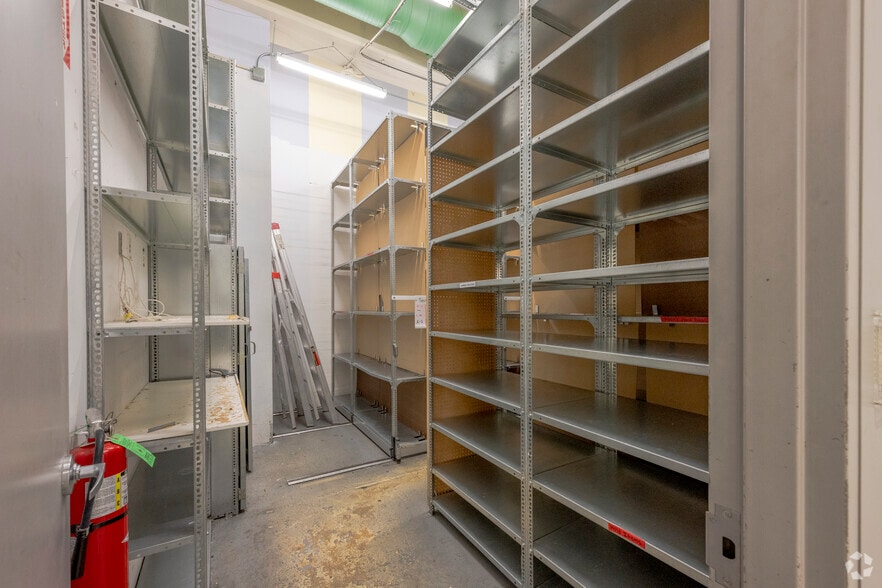 More Photos Of 100 Greyrock Pl, Stamford Unknown For Lease