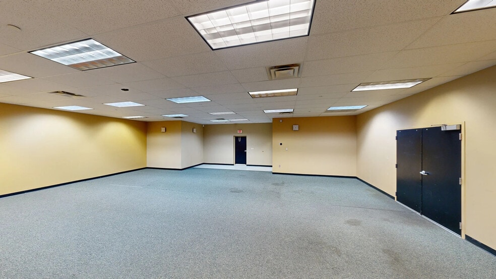 More Photos Of 6790 New Tampa Hwy, Lakeland Unknown For Lease