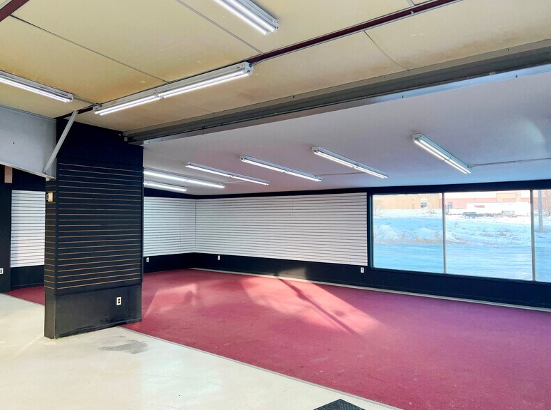 More Photos Of 8194 Fairview, Baxter Light Manufacturing For Sale