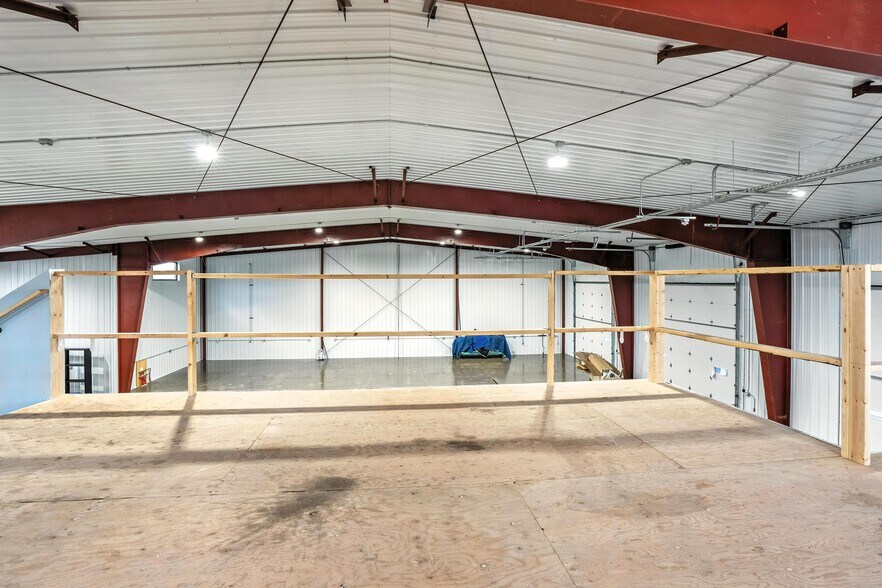 More Photos Of 4252 16th Ave N, Grand Forks Service For Sale