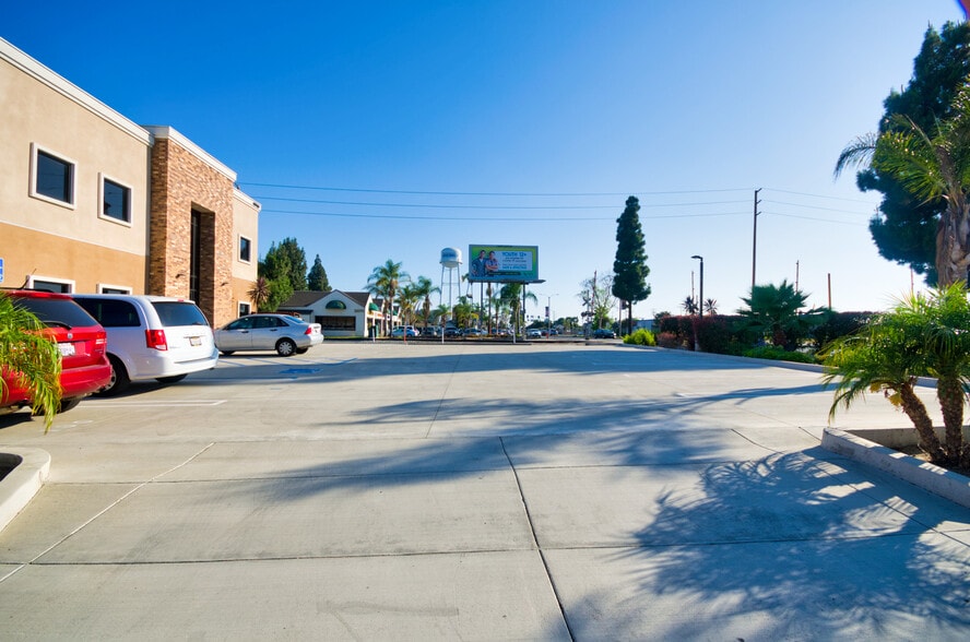 More Photos Of 12106 Front St, Norwalk Medical For Sale