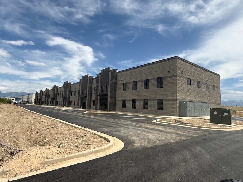 More Photos Of 140 Apollo Rd, Salt Lake City Warehouse For Lease