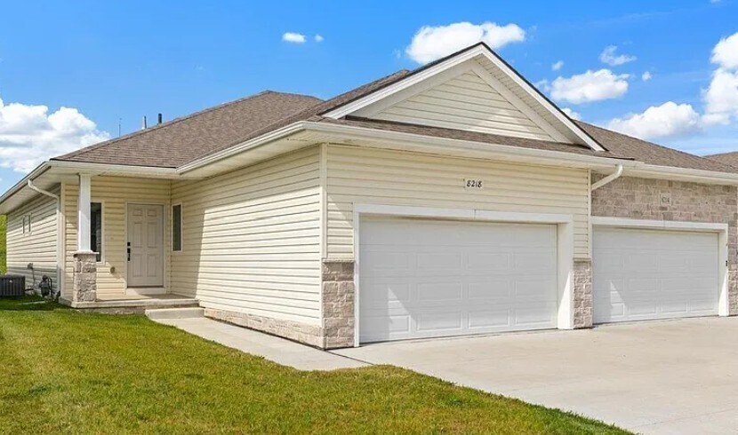 More Photos Of 6241 Whitewater Ln, Lincoln Specialty For Sale