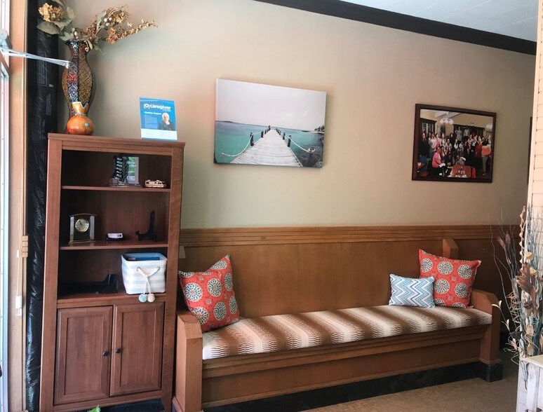 More Photos Of 128 W High St, Lima Office For Sale