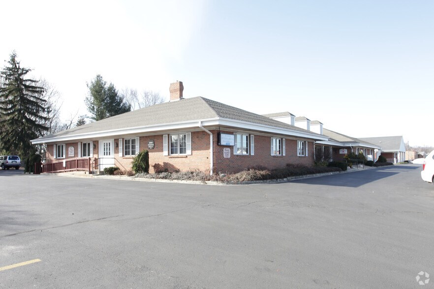 Primary Photo Of 1832-1848 Baldwin St, Jenison Office For Sale