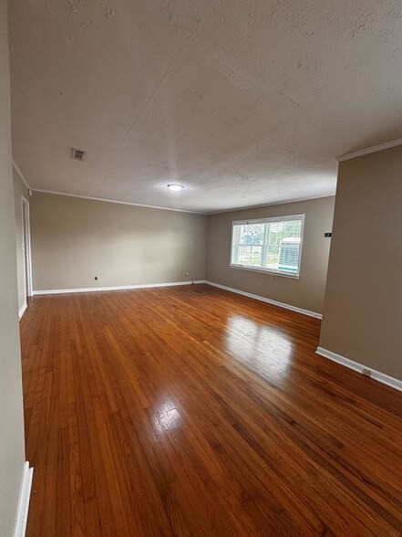 More Photos Of 3095 Hartford Hwy, Dothan Office For Sale