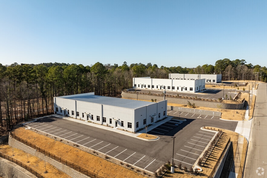 More Photos Of 11 Remington Dr, Little Rock Showroom For Sale