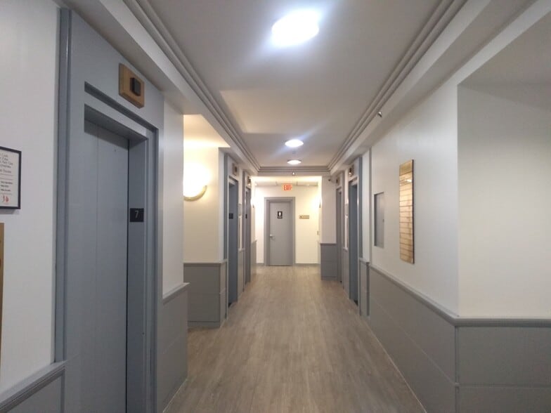 More Photos Of 1500-1506 Walnut St, Philadelphia Office For Lease