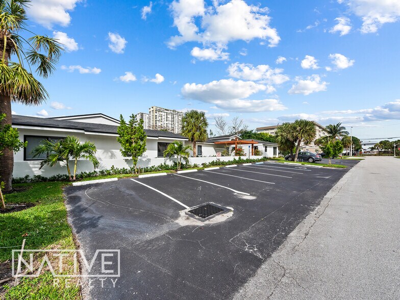 More Photos Of 3305 SE 5th St, Pompano Beach Assisted Living For Sale