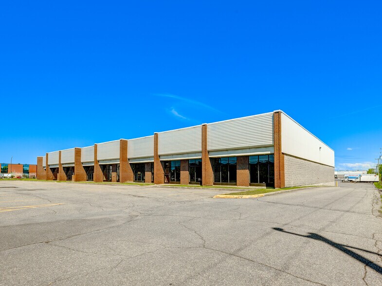 More Photos Of 1520-1660 Av 55E, Montréal Warehouse For Lease