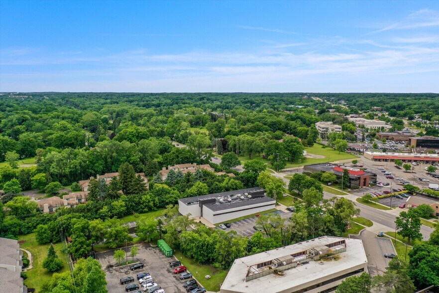 More Photos Of 26771 W 12 Mile Rd, Southfield Medical For Lease