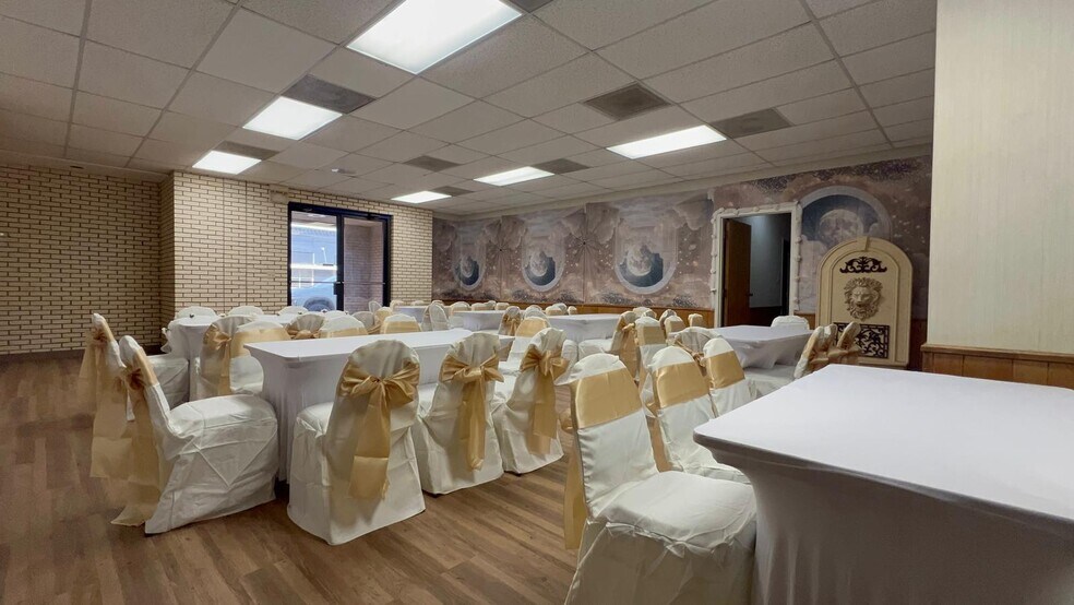 More Photos Of 101 N 4th St, Lometa Daycare Center For Lease