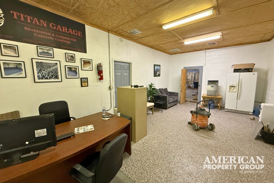 More Photos Of 2501 1st Ave E, Palmetto Warehouse For Sale