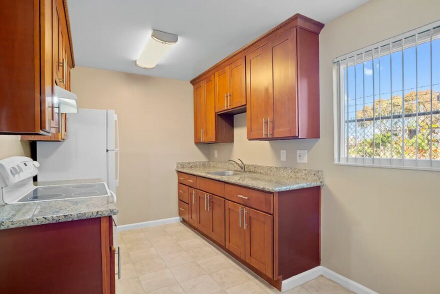 More Photos Of 550 Berry Ave, Hayward Apartments For Sale