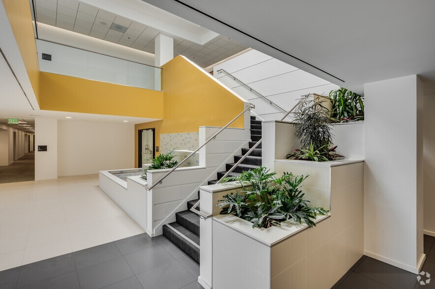 More Photos Of 3111 N Tustin Ave, Orange Office Residential For Lease