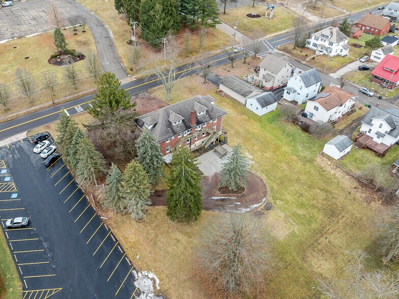 More Photos Of 203 Glamorgan St, Alliance Apartments For Sale