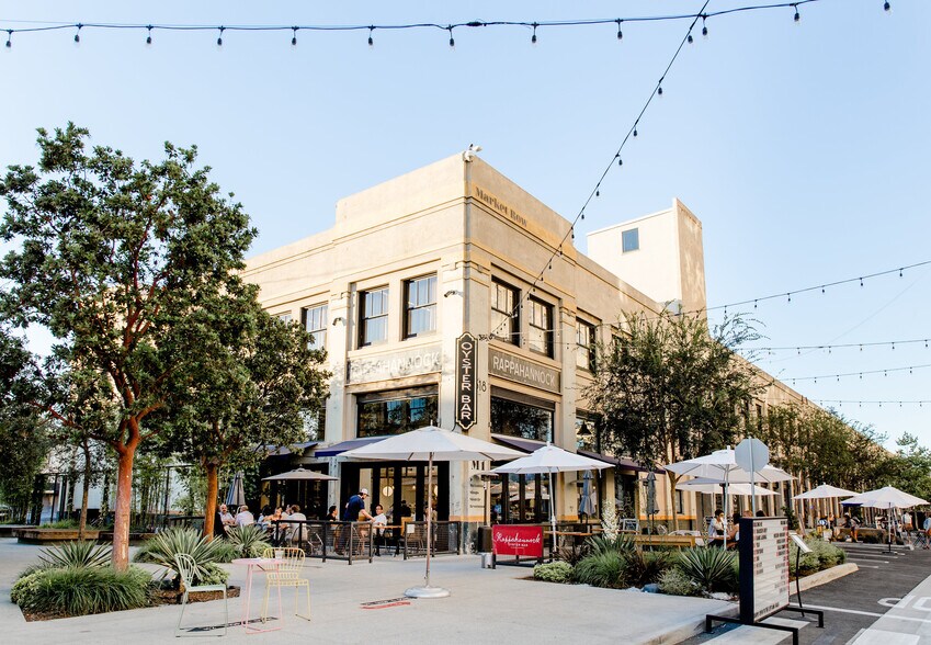 More Photos Of 767 S Alameda St, Los Angeles Loft Creative Space For Lease