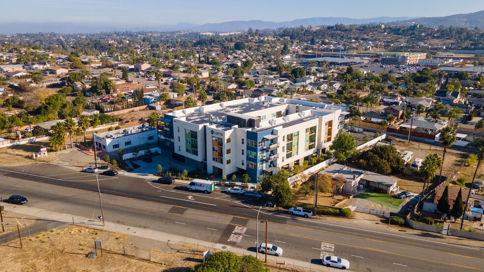 More Photos Of 1559 N Santa Fe Ave, Vista Apartments For Sale