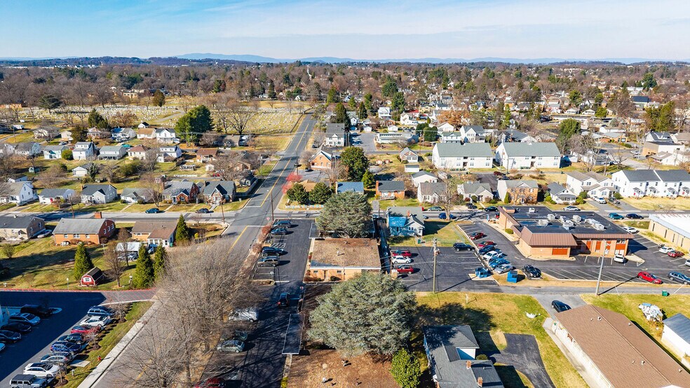 More Photos Of 1305 13th St, Waynesboro Medical For Sale