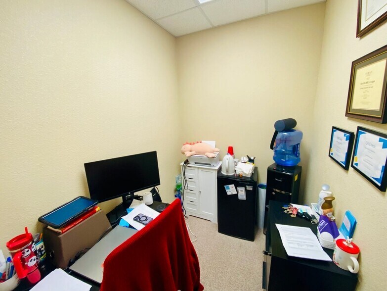 More Photos Of 618 Comal Ave, New Braunfels Loft Creative Space For Lease