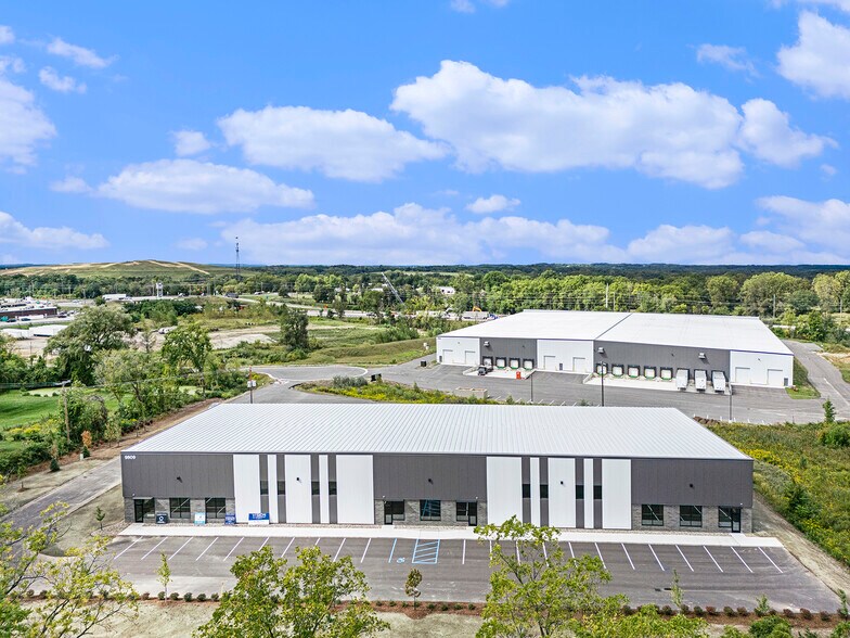 More Photos Of 9809 S Division Ave, Byron Center Distribution For Lease