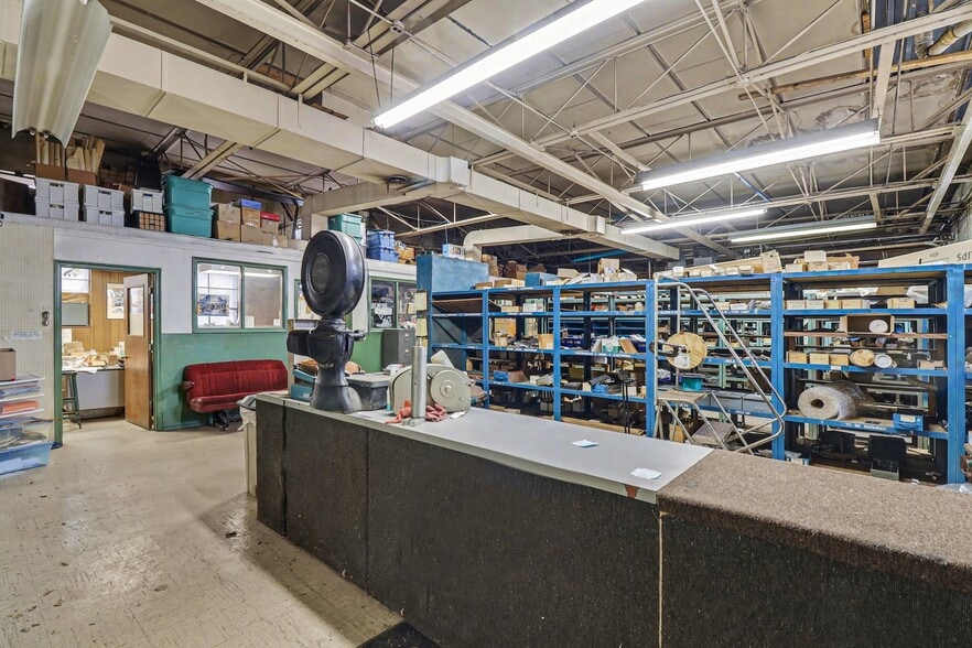 More Photos Of 20210 Sherwood St, Detroit Warehouse For Sale