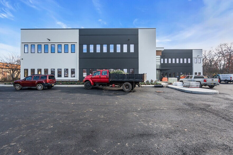 More Photos Of 705 Brewers Bridge Rd, Jackson Office For Lease