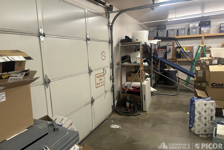More Photos Of 6450 E Broadway Blvd, Tucson Office For Sale