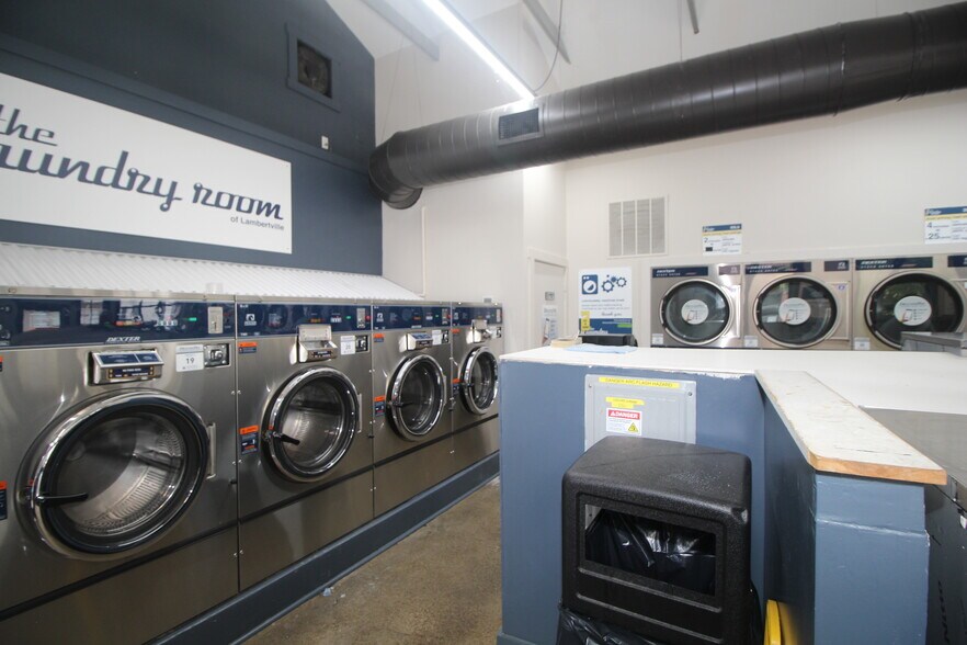 More Photos Of 49 N Main St, Lambertville General Retail For Sale