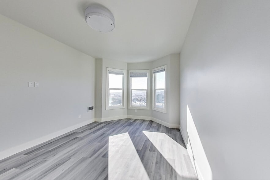 More Photos Of 811-815 Oak St, San Francisco Apartments For Sale