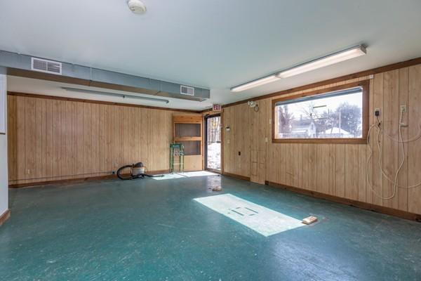 More Photos Of 181 E Main St, Orange Convenience Store For Lease