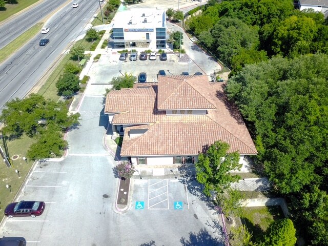 More Photos Of 1450 W Parmer Ln, Austin Medical For Lease
