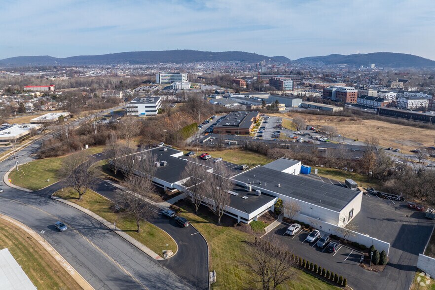 More Photos Of 850 N Wyomissing Blvd, Wyomissing Office For Lease