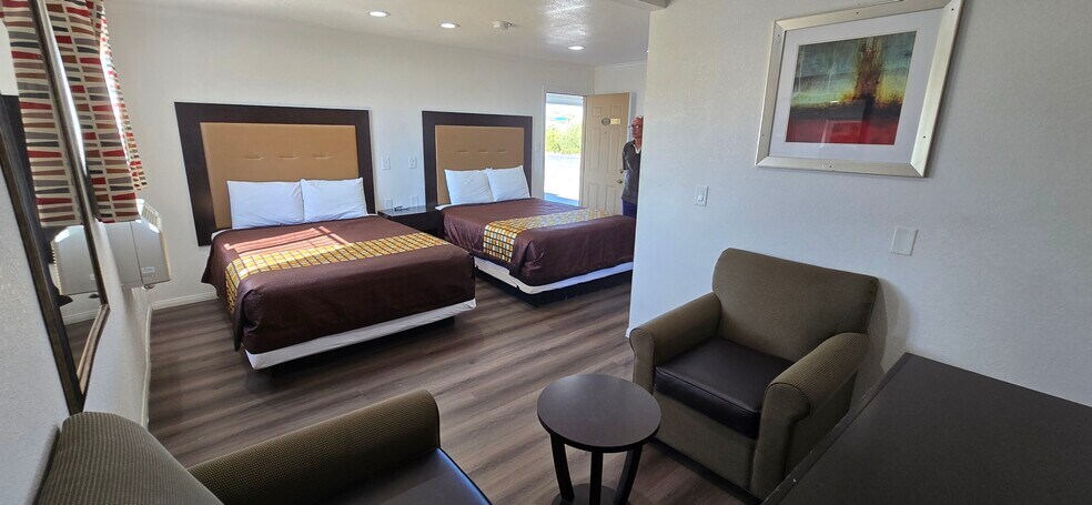 More Photos Of 2128 State Highway 58 Business Route E, Mojave Hotel For Sale