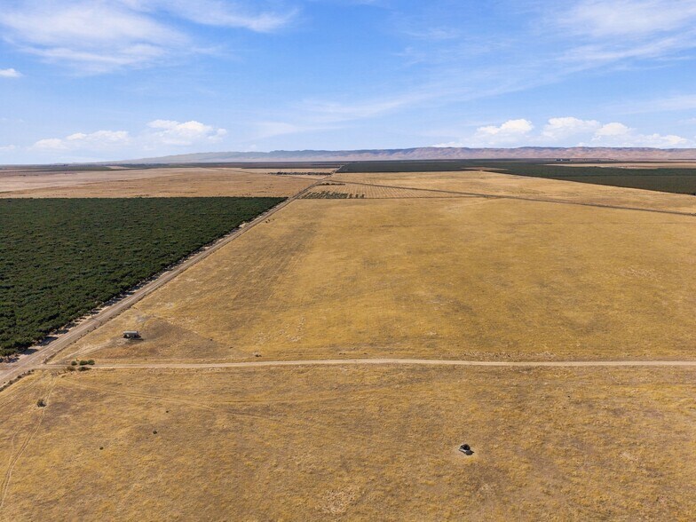 More Photos Of 12678 CA-33 hwy, Lost Hills Land For Sale
