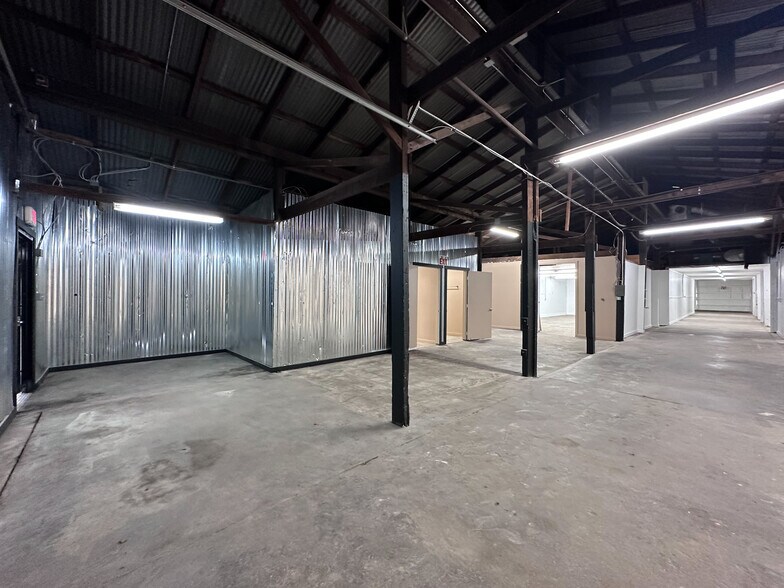 More Photos Of 1530 E 5th Ct, Tulsa Warehouse For Lease