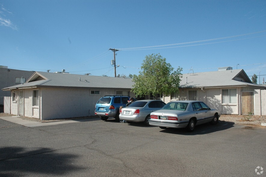 More Photos Of 2614-2620 N 72nd Pl, Scottsdale Apartments For Sale