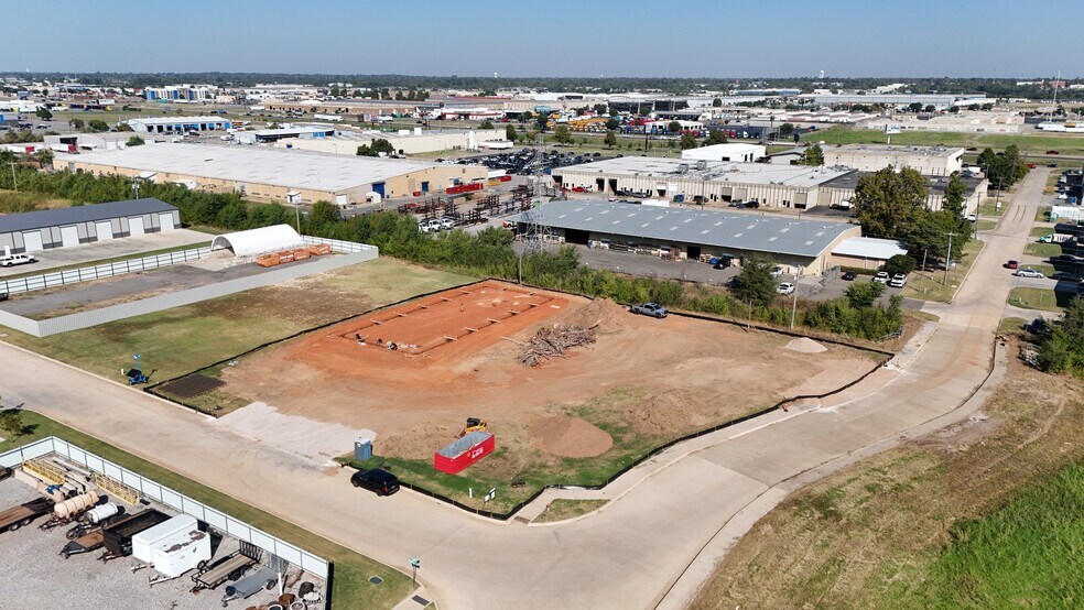 More Photos Of 4901 Bishop Dr, Oklahoma City Warehouse For Sale