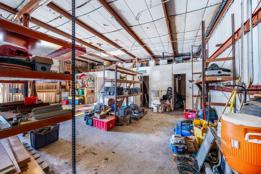 More Photos Of 719 E Moore Ave, Terrell Warehouse For Sale