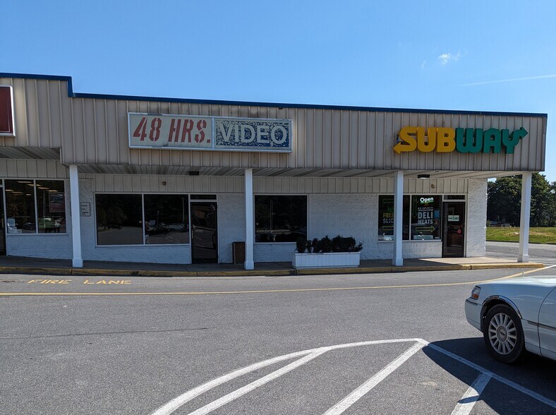 More Photos Of 1309 Blue Valley Dr, Pen Argyl Unknown For Lease