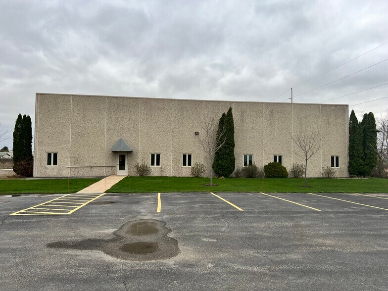 More Photos Of 250 Industrial Dr, Omro Industrial For Sale