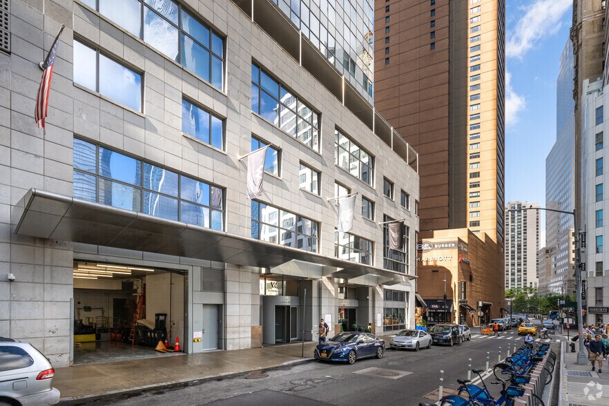 More Photos Of 123 Washington St, New York Apartments For Sale